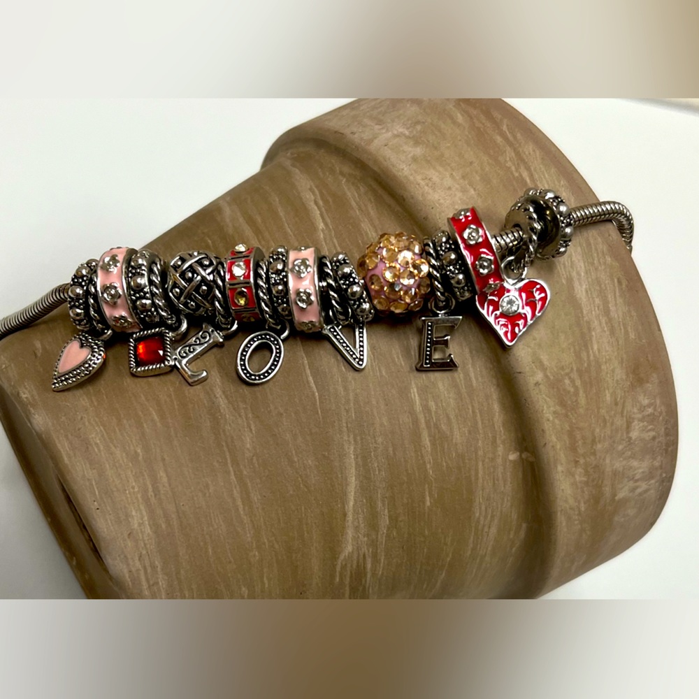 Love 💕 Charm Bracelet 💕